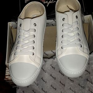 Qupid shoes Sneakers size 8M